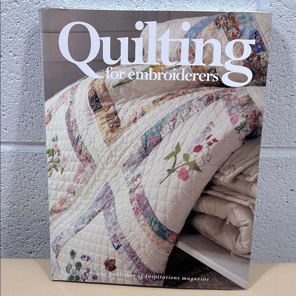Floral Patchwork Quilt for Embroiderers book​​